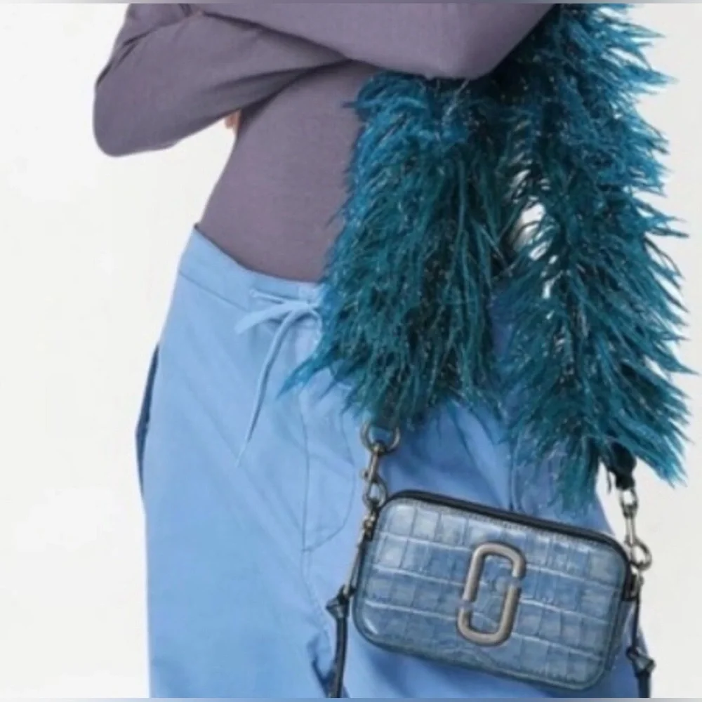 Marc Jacobs Blue Croc-Embossed Clutch with Feather Detail - Picture 3 of 7